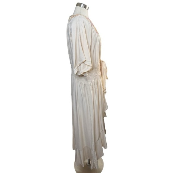 AMERICA & BEYOND NWT Embroidered Tie Waist Caftan size 1XL - Picture 7 of 13